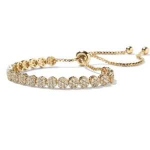Banana Republic women’s Sparkle circle bracelet